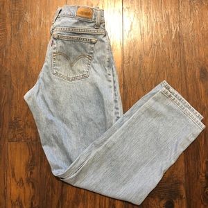 Levi’s Relaxed Tapered 550 Jeans